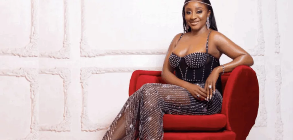 La star Nigériane Ini Edo après chirurgie esthétique