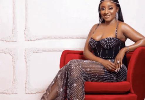 La star Nigériane Ini Edo après chirurgie esthétique