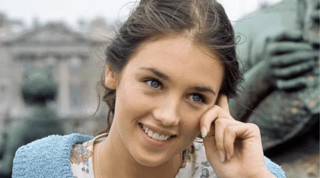 Isabelle Adjani jeune avant chirurgie esthétique 